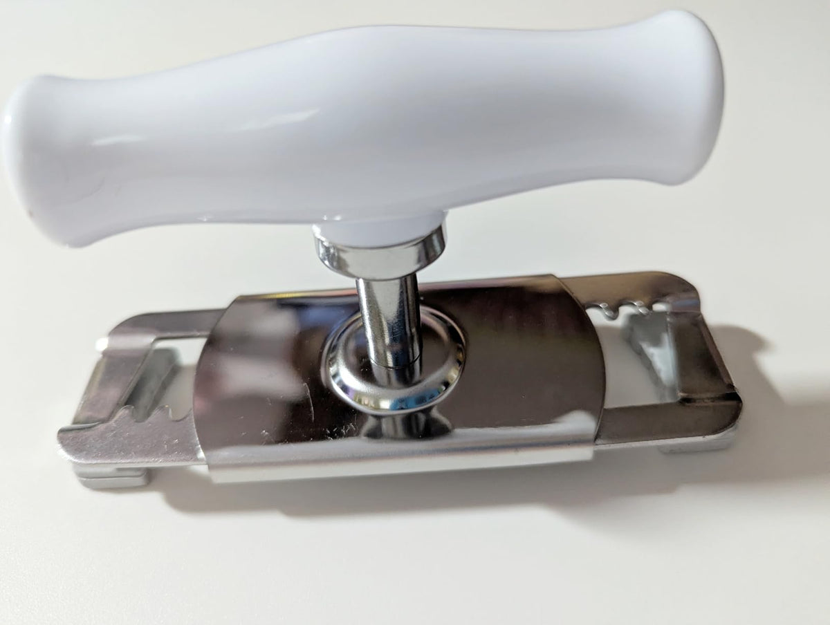 Manual Can Opener