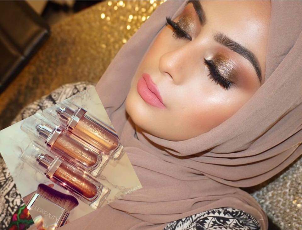 Huda beauty face and body highlighter