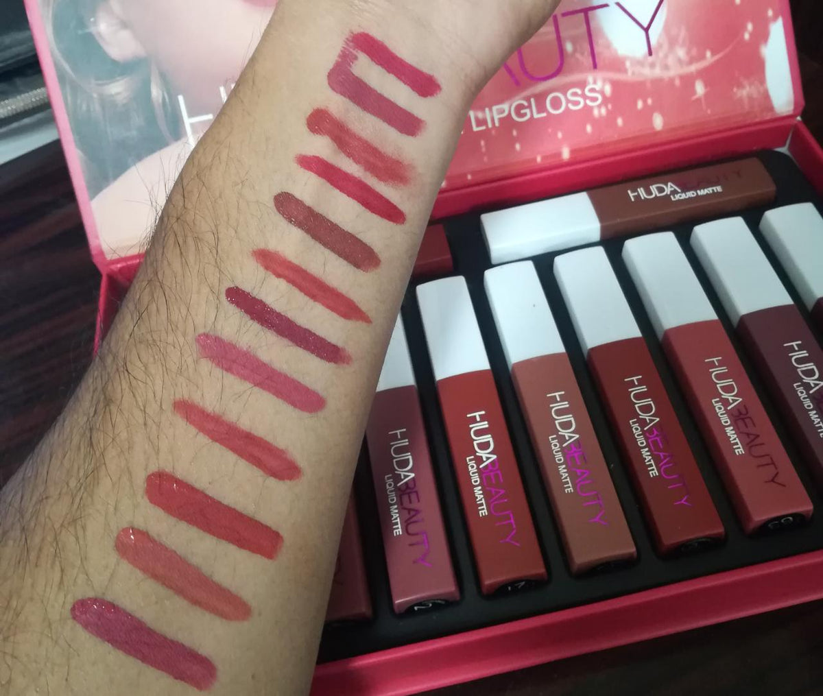 Huda Beauty Liquid Matte Gloss-M