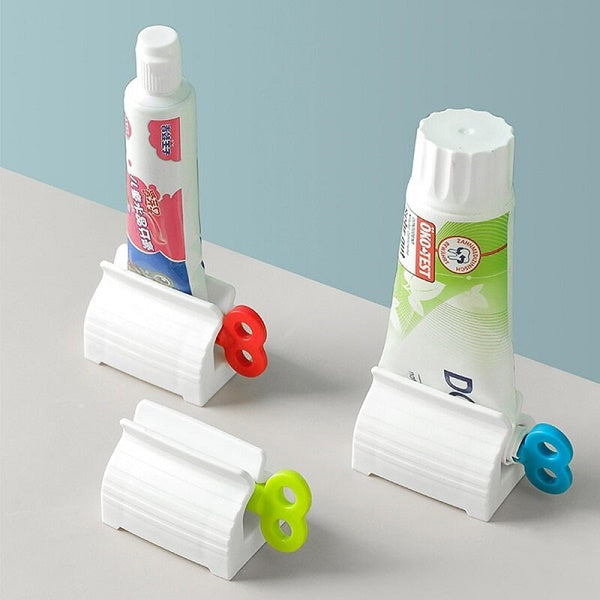 Rolling Toothpaste Squeezer