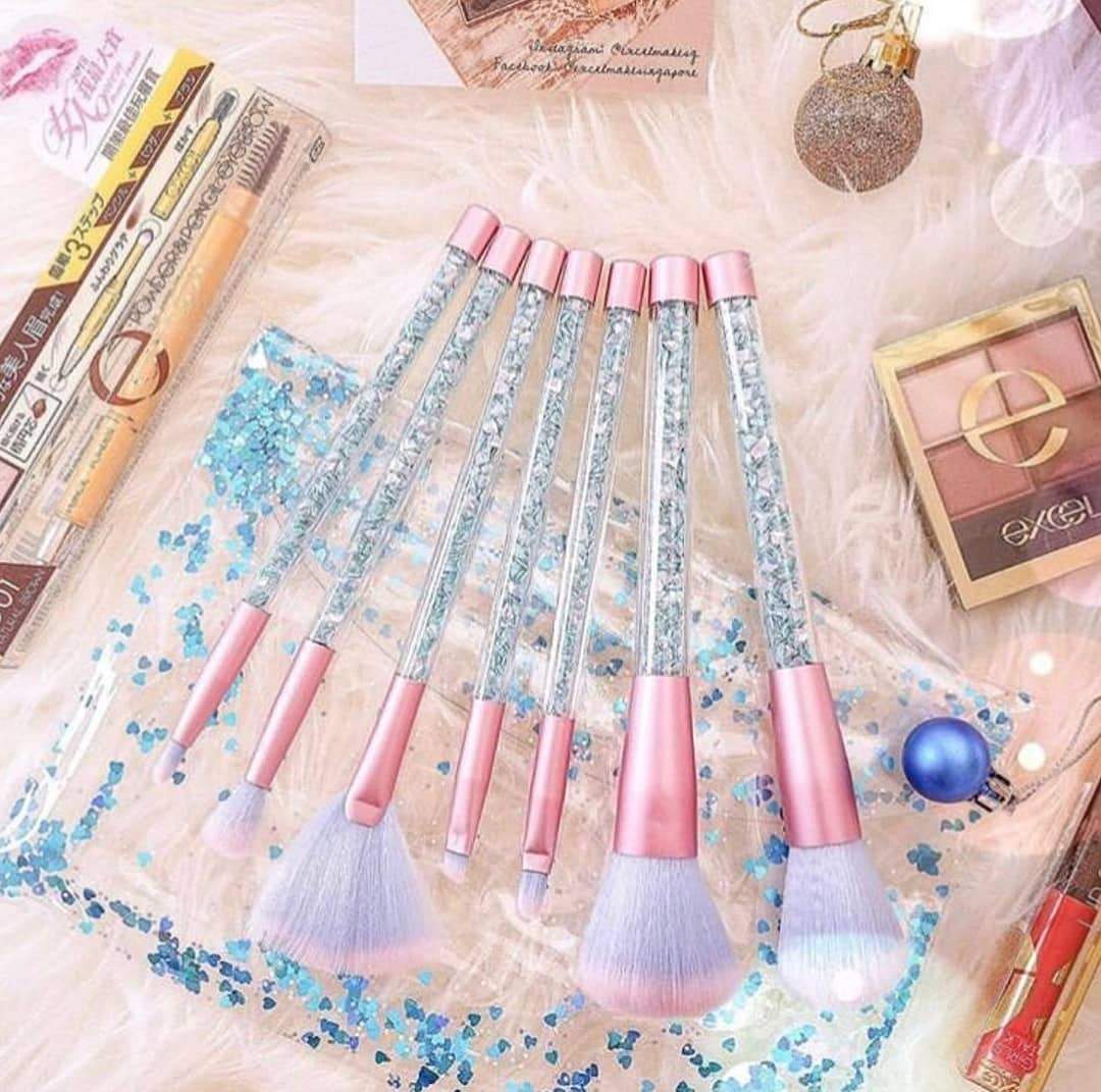 Amazing New Design pack of 7 brushes