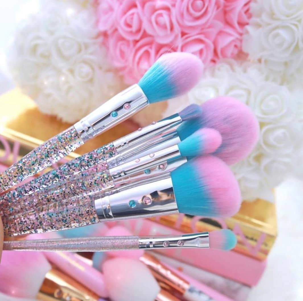 Amazing New Design pack of 7 brushes
