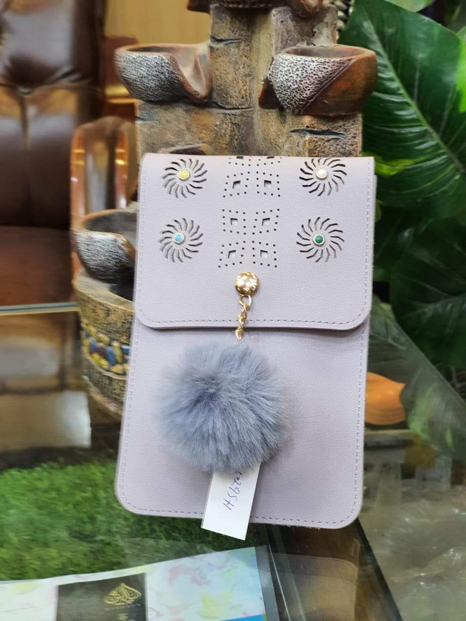 Beautiful Clutch 015
