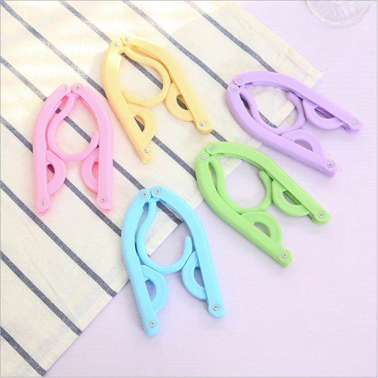 Plastic Portable Folding Clothes Hangers Pack Of 4