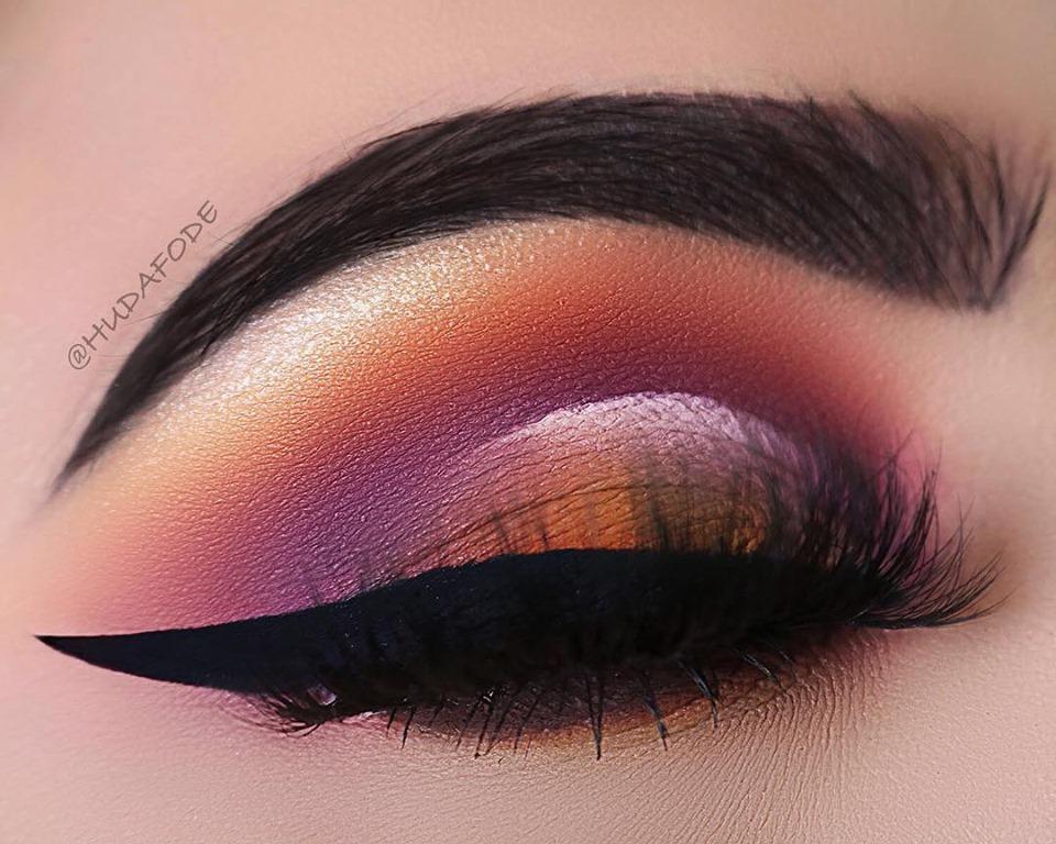 HB 3-D Eyelashes