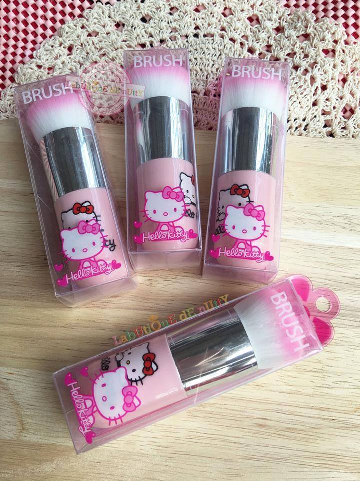 Blend your makeup easily Kitty Foundation Brush