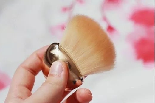 blusher brush by h&m