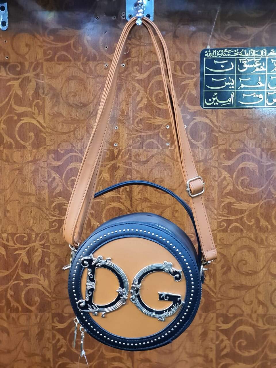 Amazing DG Clutch 003