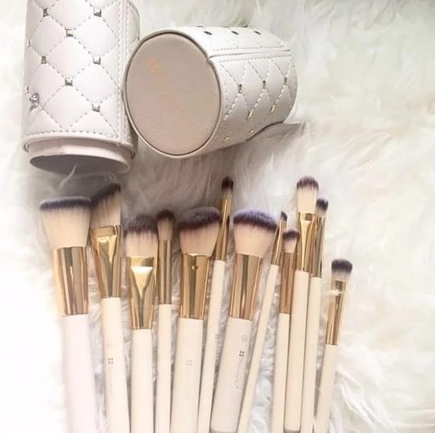 BH COSMETIC DOT COLLECTION BRUSH SET