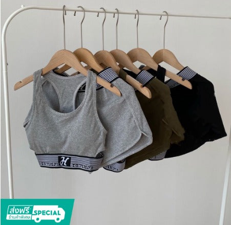 sports bra set Sports bra + shorts Women's workout suit, 2-piece set, soft fabric, comfortable to wear Products are ready for shipping.