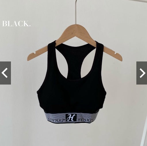 sports bra set Sports bra + shorts Women's workout suit, 2-piece set, soft fabric, comfortable to wear Products are ready for shipping.
