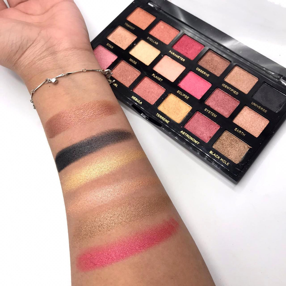 Revolution Highly Pigment Eye shadows