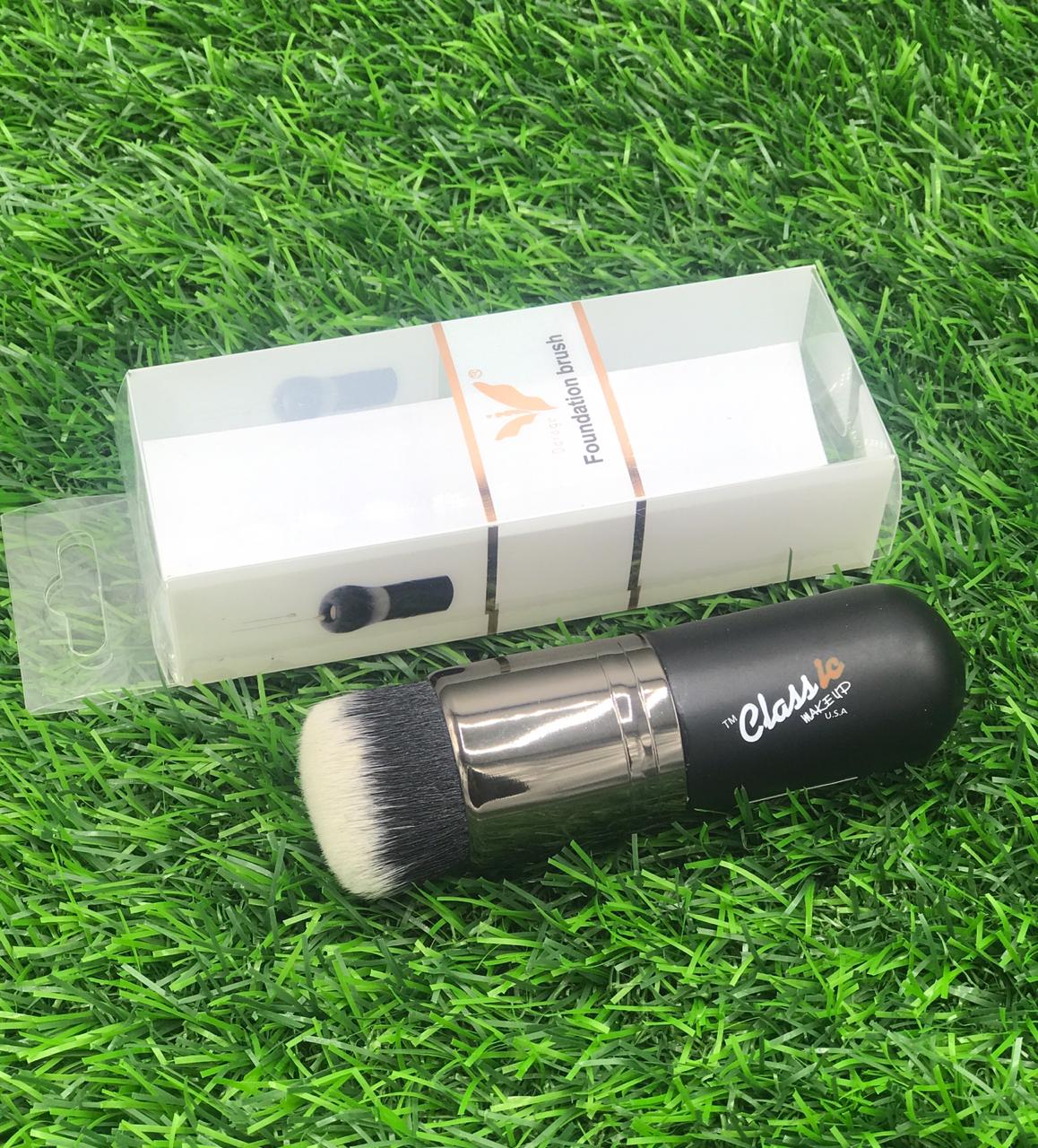 Classic Foundation Brush