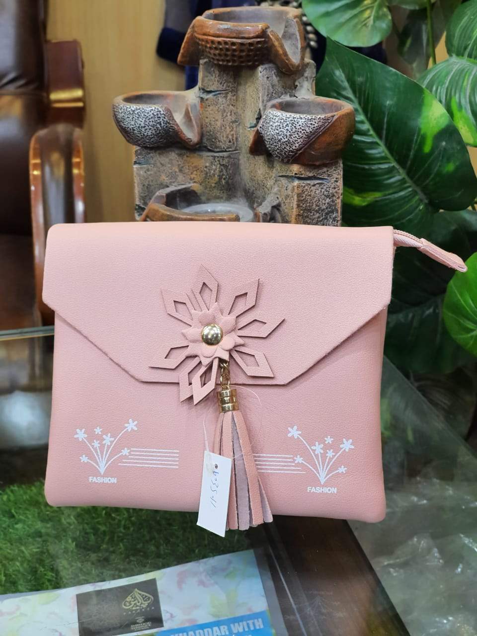 Beautiful Clutch  010
