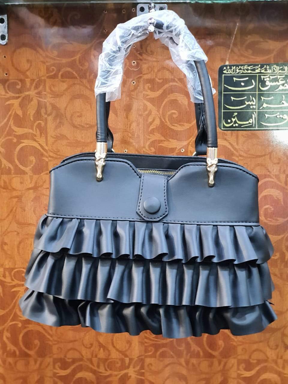 Amazing Black Clutch 004