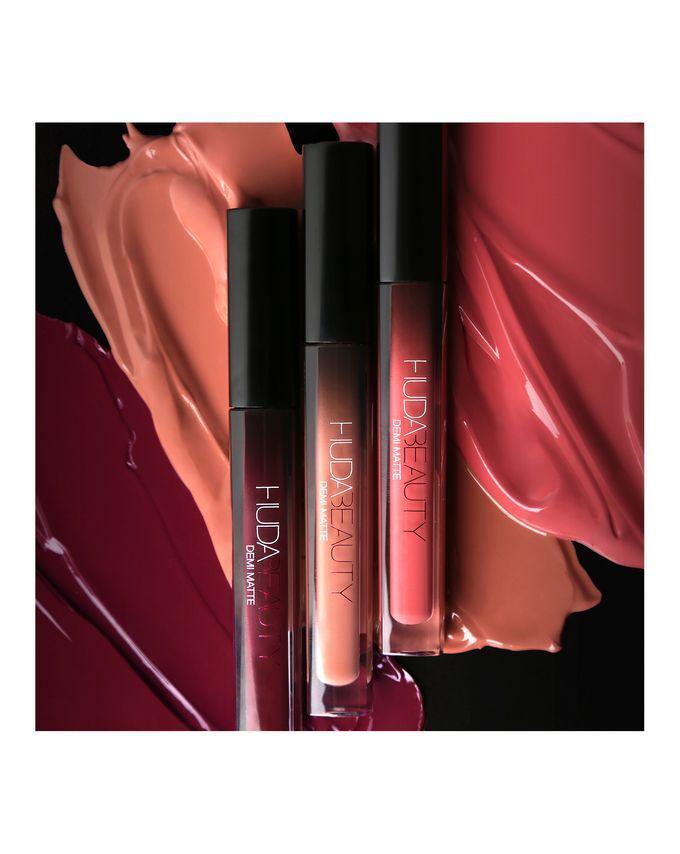 HUDA BEAUTY Demi Matte Cream Lipstick