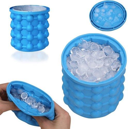 Space Saving Ice Cube Maker